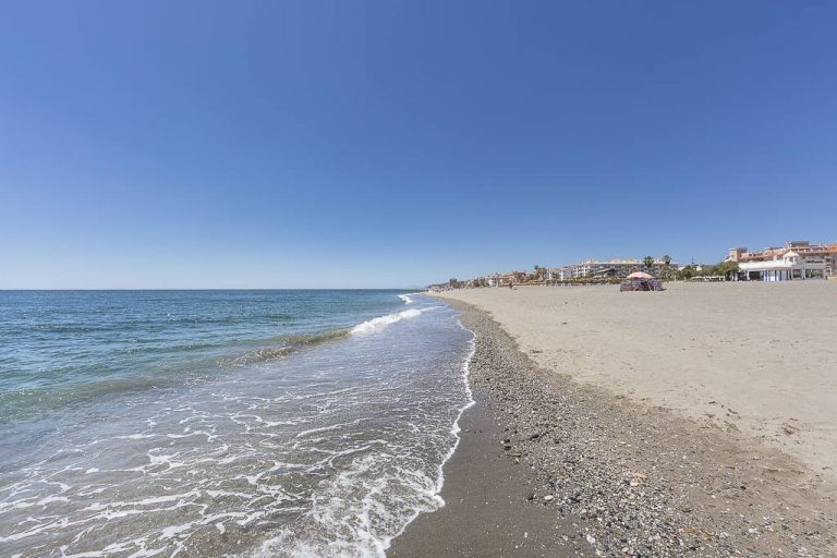 Playa de Sabinillas